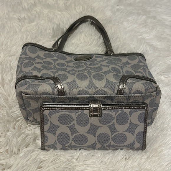 ๐ Authentic Coach Bag and Wallet combo - Picture 9 of 15